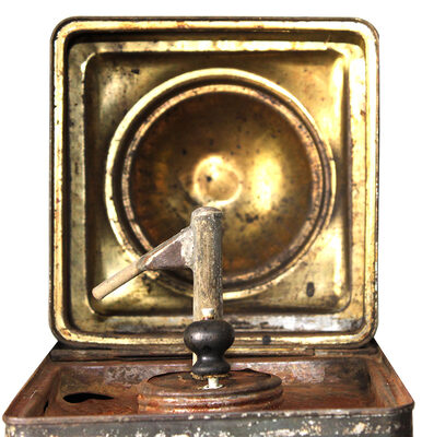 Tin: Beautifully Decorated WHITALL TATUM Dispensing Tank