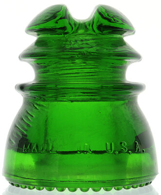 CD 214 Hemingray 7-Up Green w/ Wrinkled Skirt
